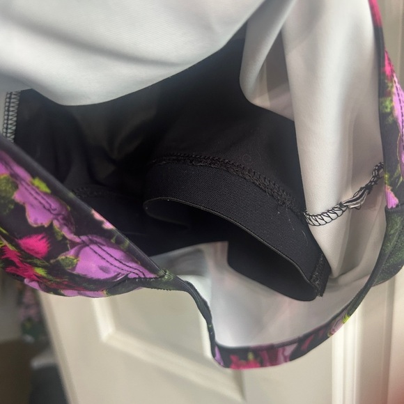 Old Navy Active Floral size 14/16 longline bra/tank. Inner bra - Picture 3 of 4